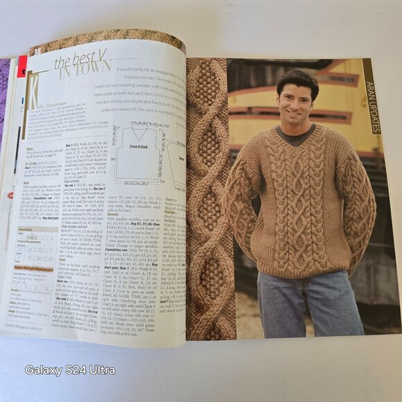 Knitters Magazine Winter 1999 Issue No.57 With Features On Unisex Sweater Design - Picture 9 of 16